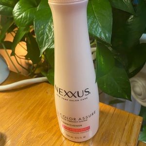 NEW Rare & Discontinued Version - Nexxus Color Assure Conditioner